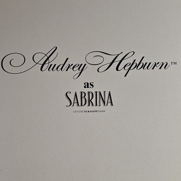 Audrey Hepburn Barbie Silkstone Gold Label 2012 Mattel - Picture 3 of 7